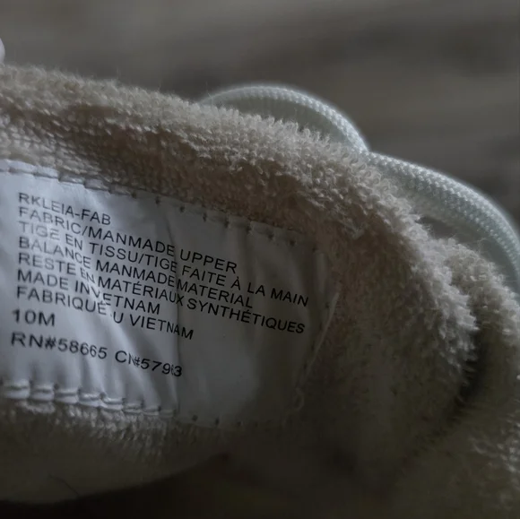 Nordstrom Women's White and Cream Sneakers - Picture 8 of 8